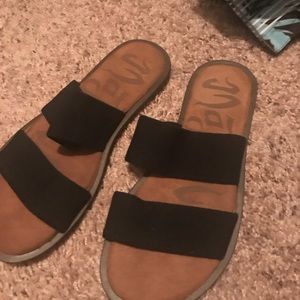 Mad Love black  slide sandals size 5